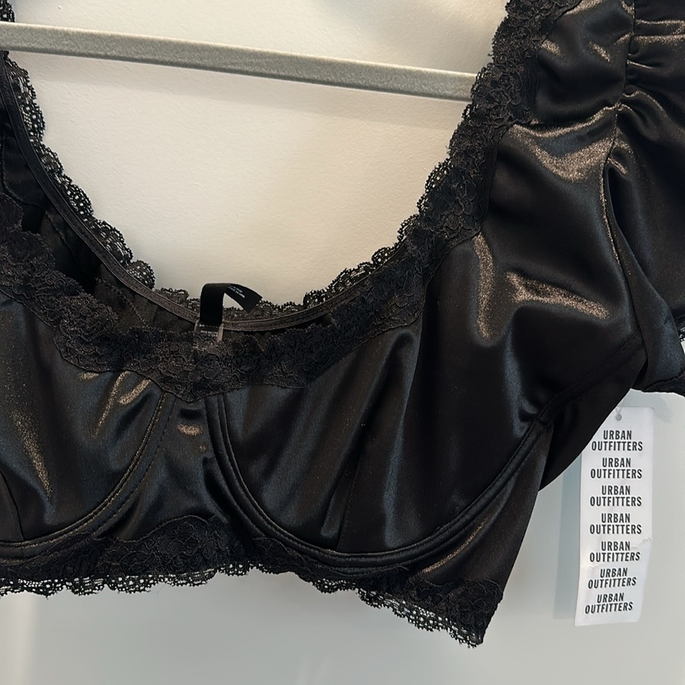 NWT URBAN OUTFITTERS BRALETTE TOP
